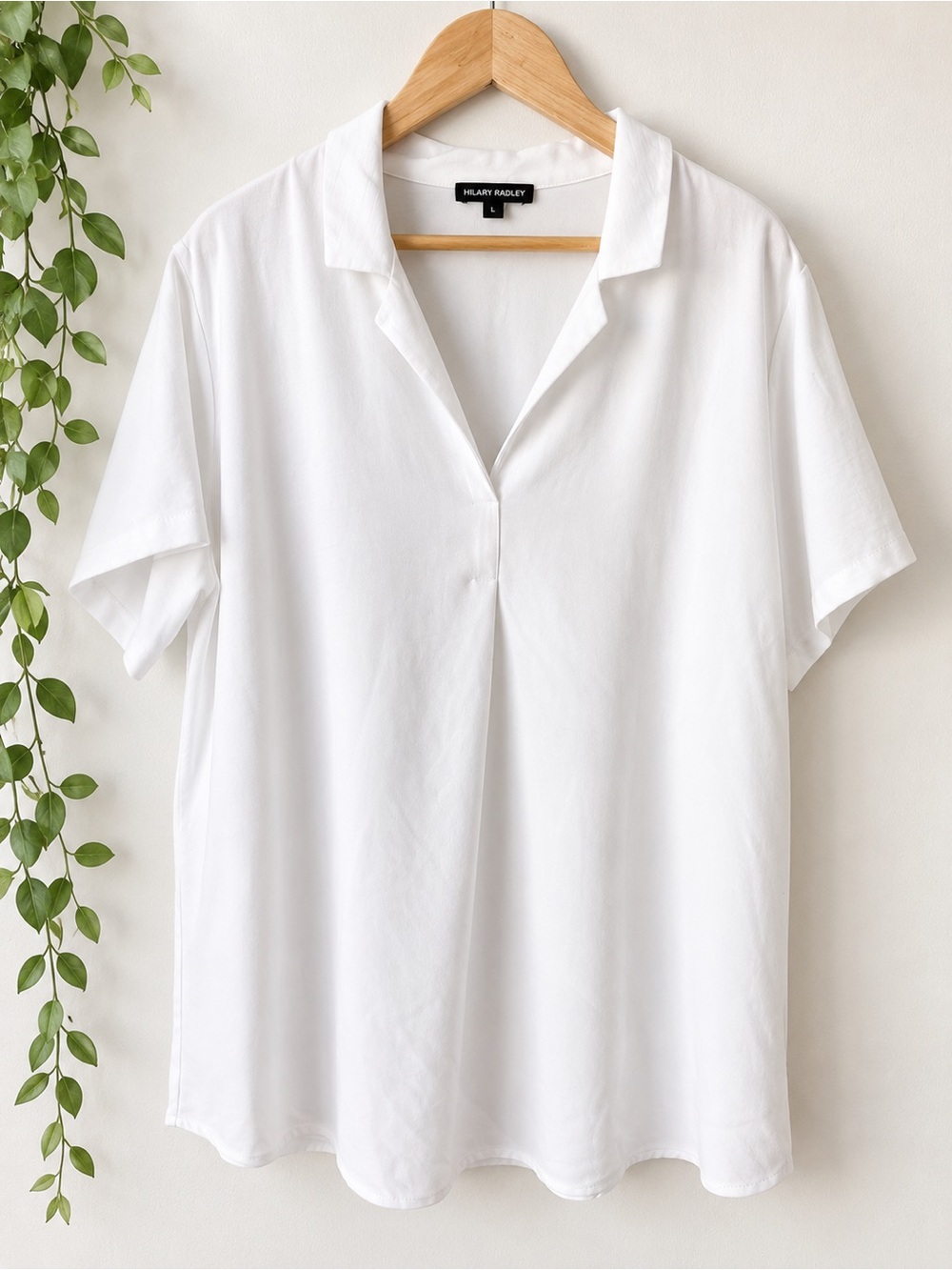 Hilary Radley White Short-Sleeve V-Neck Blouse Size XL